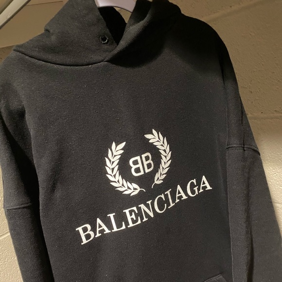 balenciaga hoodie size